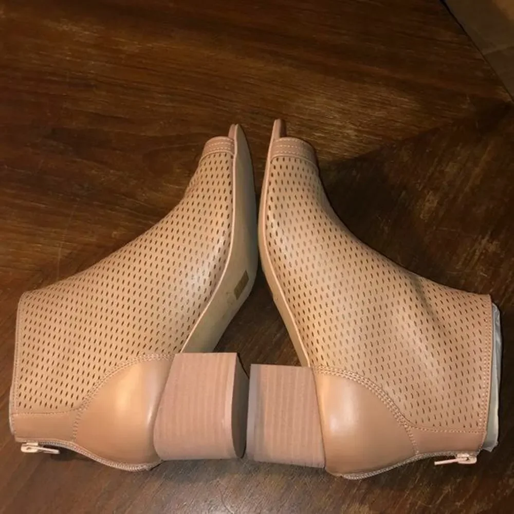 Kelsi Dagger Simone Nude Peep Toe Booties Perforated Block Heel 8 NWT Boho Chic
